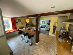 Douglas Cottage, Crediton
